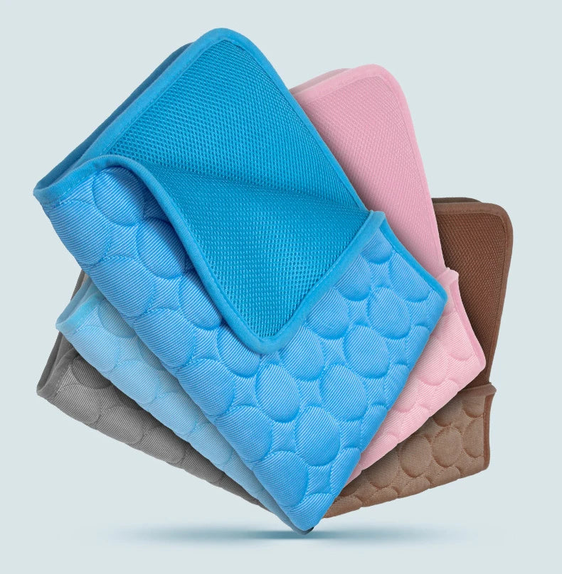 Summer Pet Cooling Mat Breathable Ice Blanket for Dogs Cats Pets Sleep Cold Bed Washable Ice Silk Pads Cushion Pet Accessories AnniePaw Wear